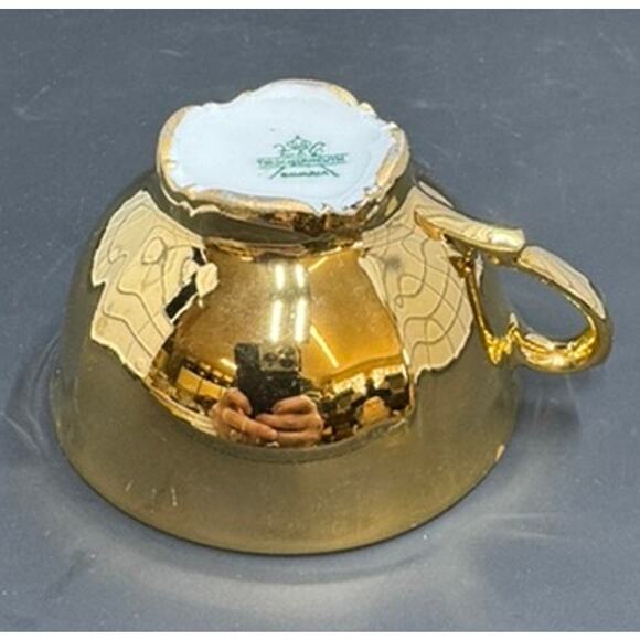 Vintage Bavaria, English, Cup and Saucer, Gold luxenbourg Duchess set - Picture 15 of 16